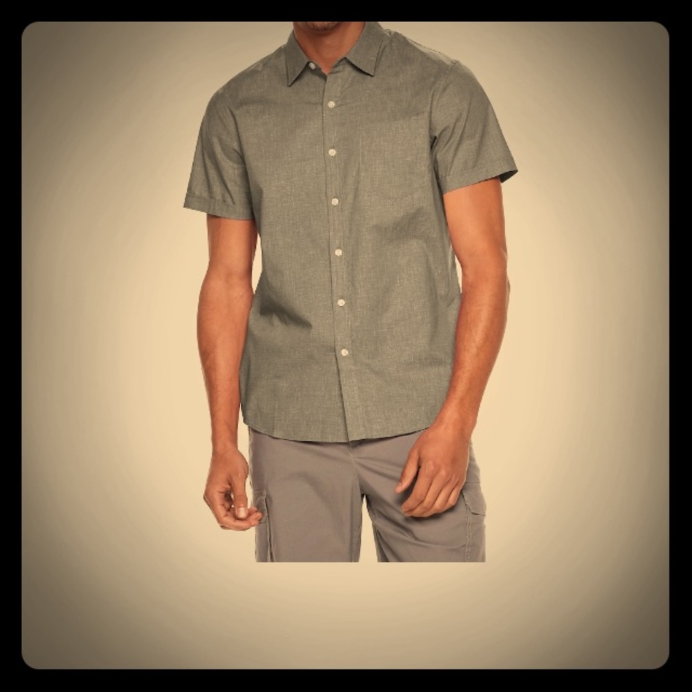 Apt 9 men’s button down, Short sleeve.